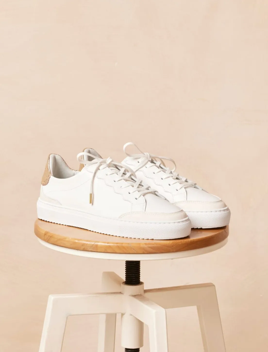 Femme Pied de Biche Alena