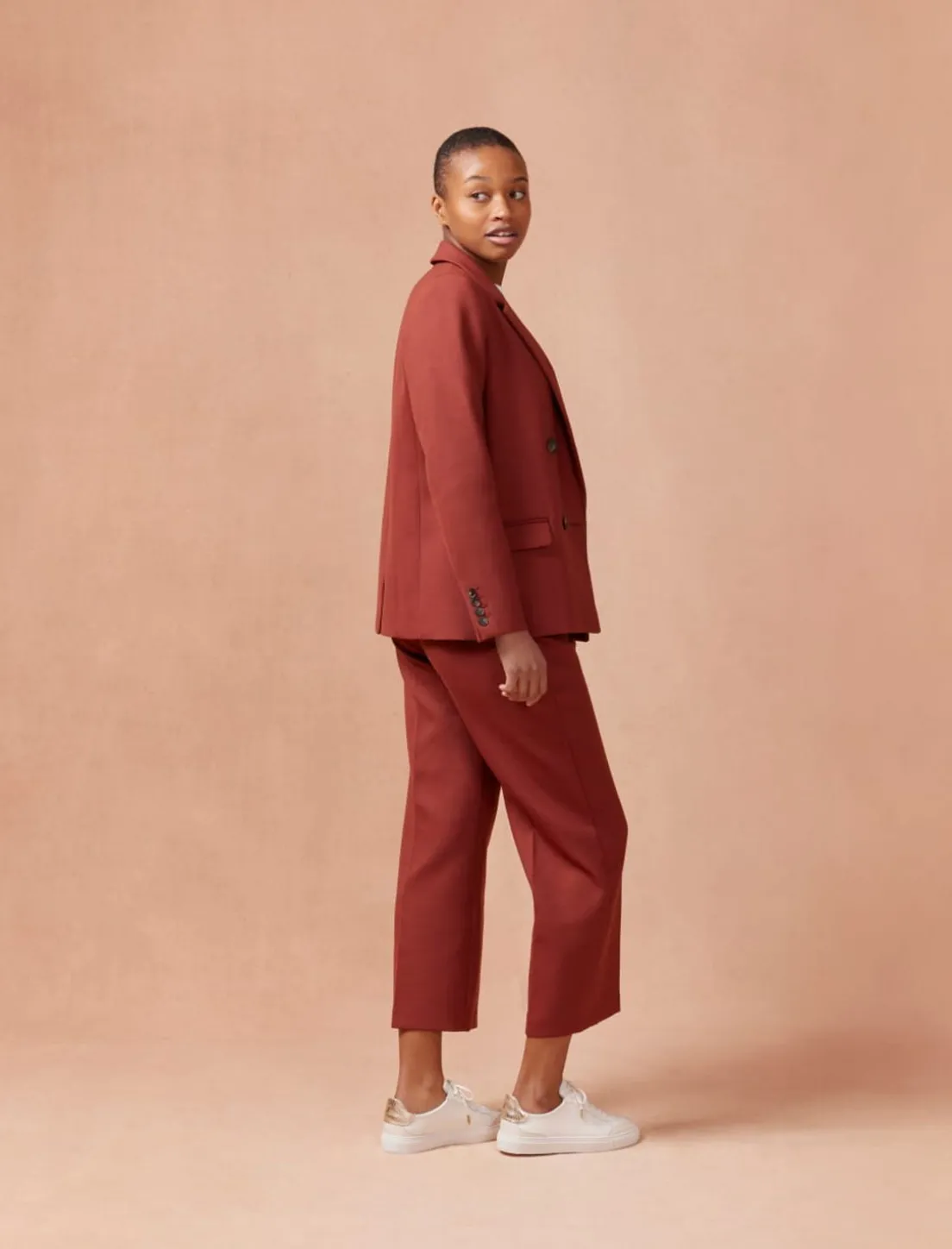 Femme Pied de Biche Alena