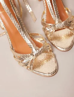 Femme Pied de Biche Capucine