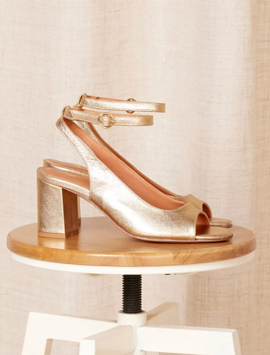 Femme Pied de Biche Joanna