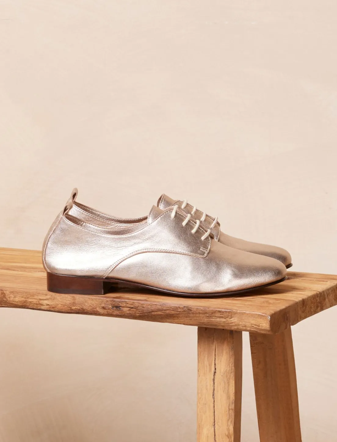 Femme Pied de Biche Louise