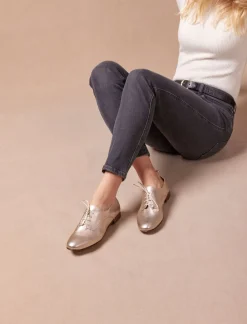 Femme Pied de Biche Louise