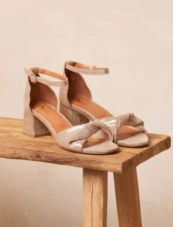 Femme Pied de Biche Mae